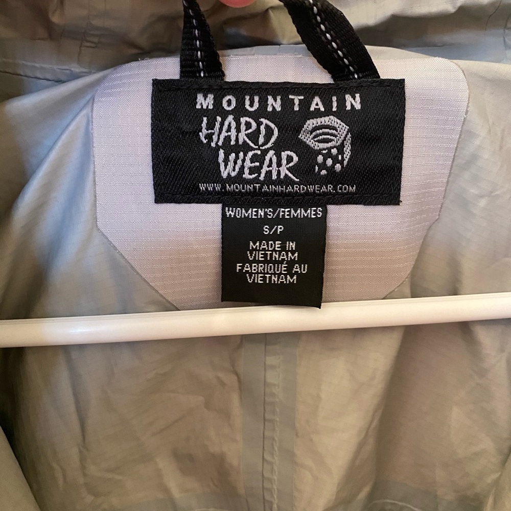 Mountain hardware rain jacket